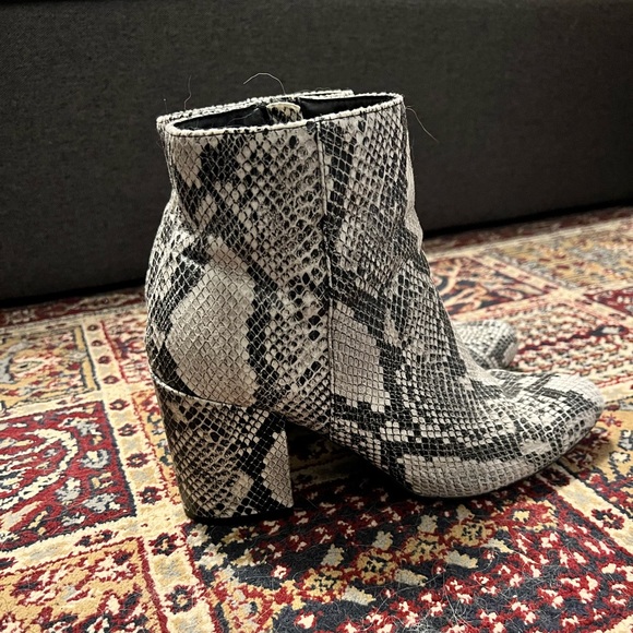 Bamboo Booties - Picture 5 of 5